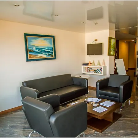 Emily Rose 3* ケメル